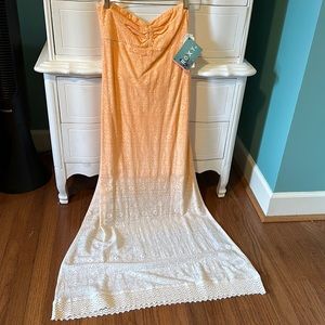 New w tags Roxy maxi dress. Size medium. orange ombre color